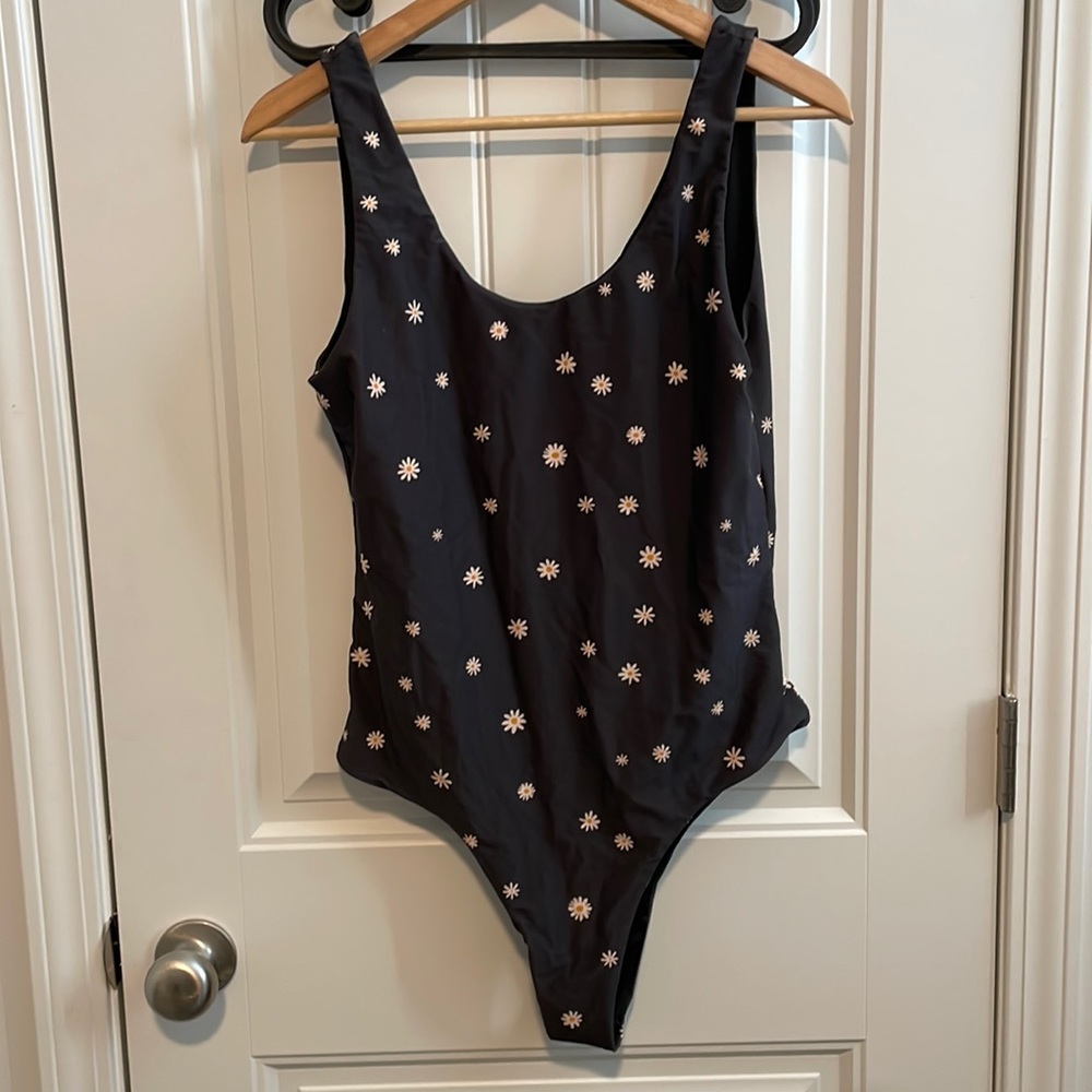 Bando x citrine daisy swimsuit size XXL never worn